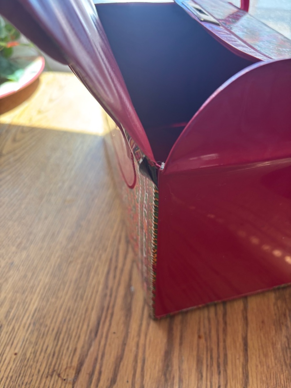 Vintage Red Paisley vinyl Case with Top Handle - Picture 12 of 17